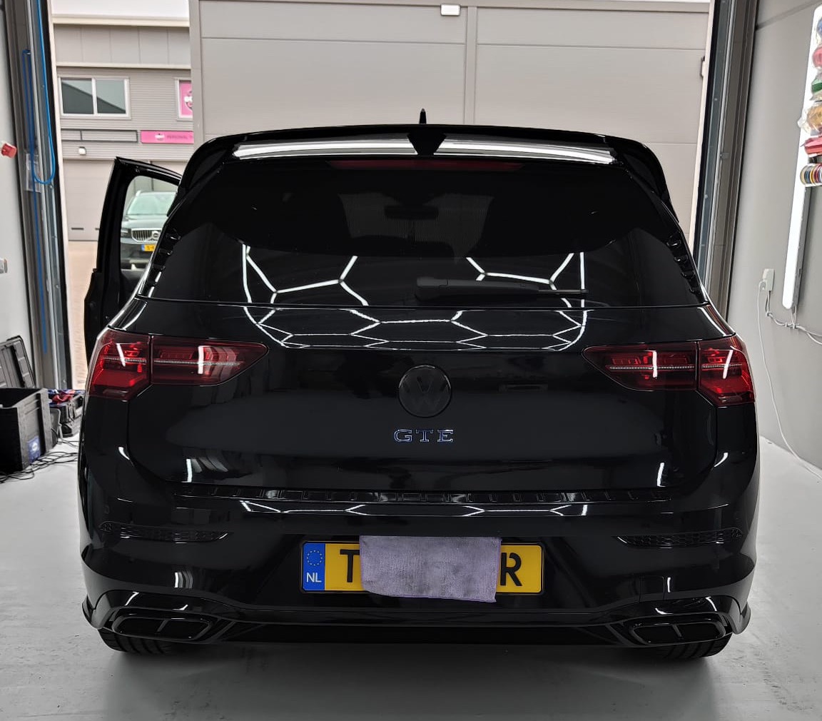 Koplampen en achterlichten smoken of tinten