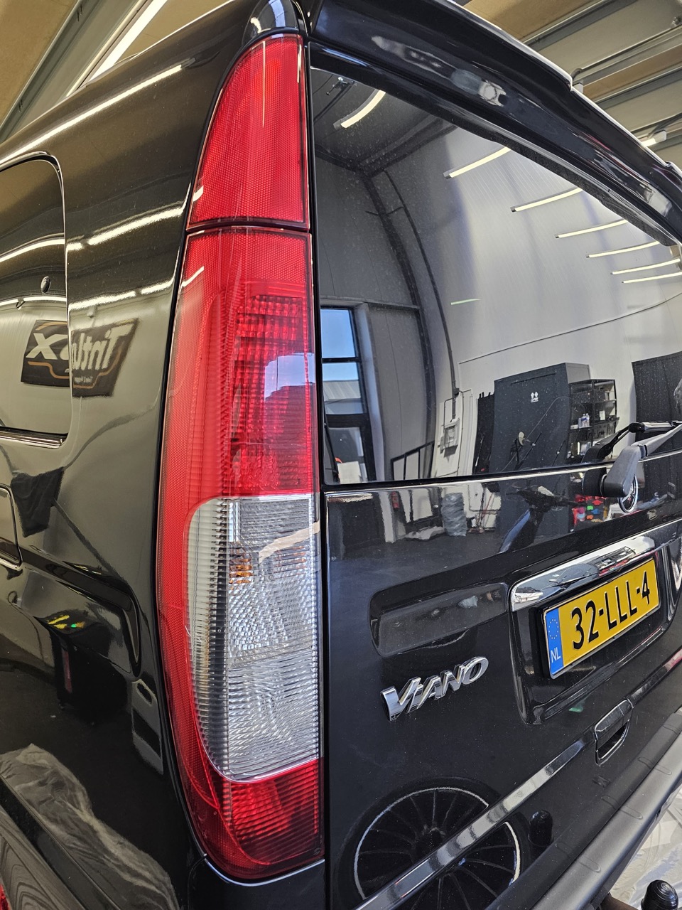 Koplampen en achterlichten smoken of tinten